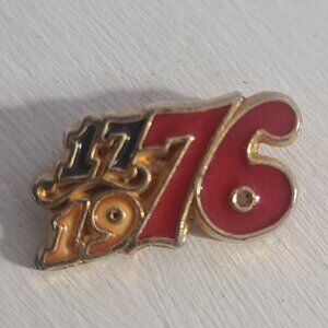 United States Bicentennial 1776 - 1976 Vintage Lapel Pin